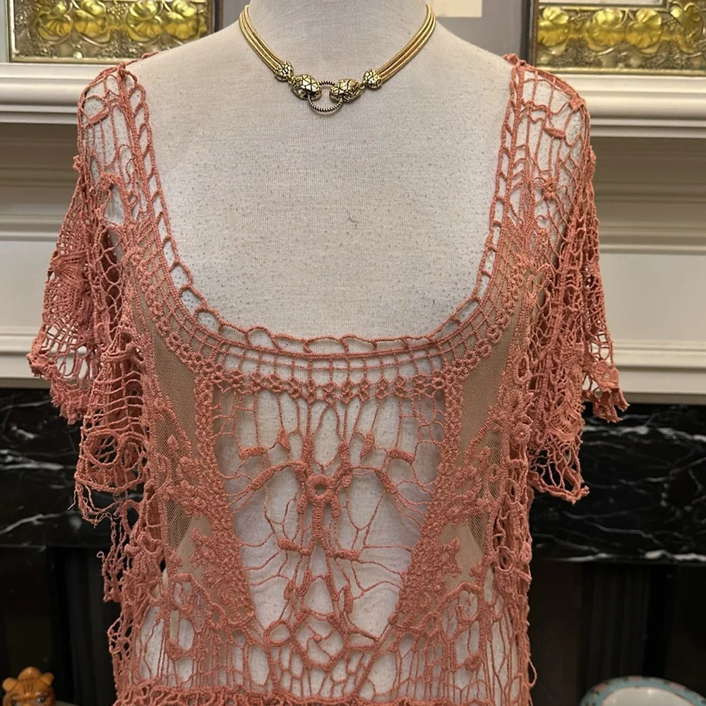 “Bobeau” coral crocheted lace top - Picture 2 of 6